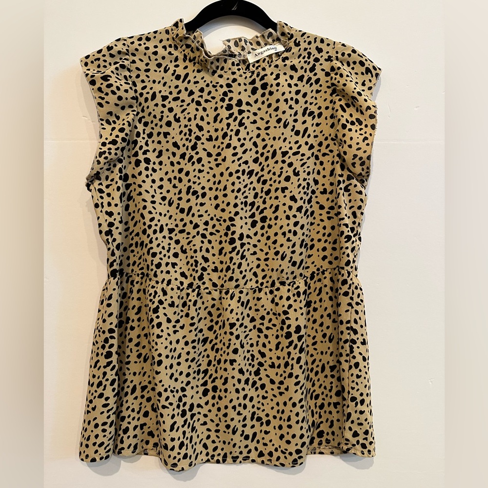 Angashion. Medium. Used. Great condition.